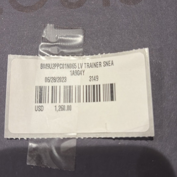 Louis Vuitton training sneaker - Picture 13 of 14